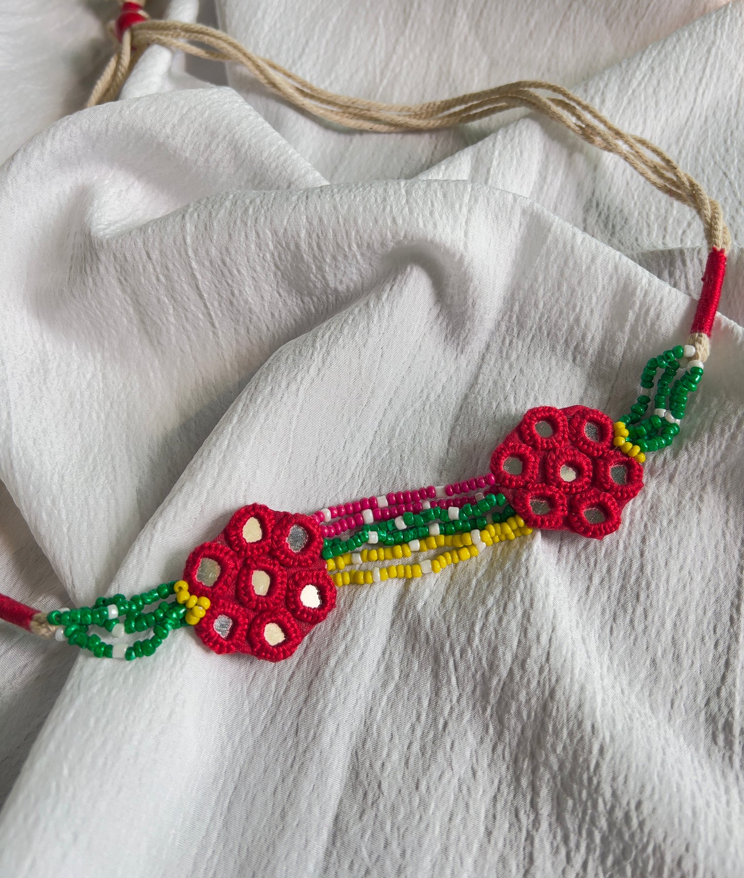 आईना Gulabo Chokar