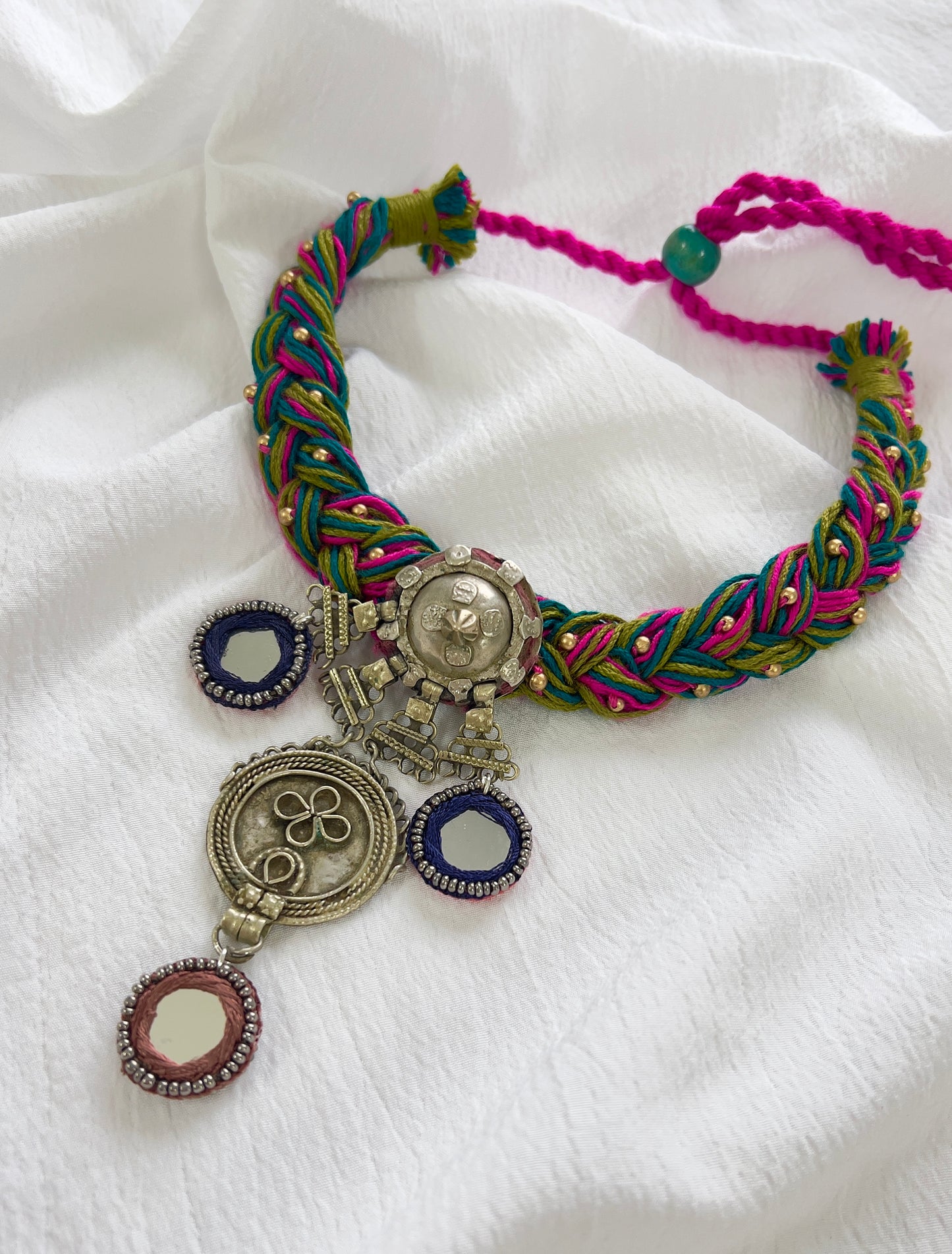 शाही आईना Chokar