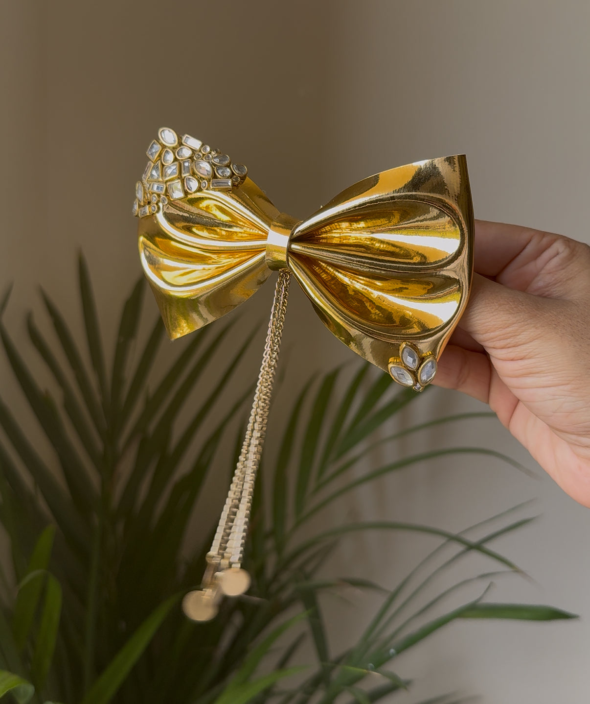 Golden Gleam Bow