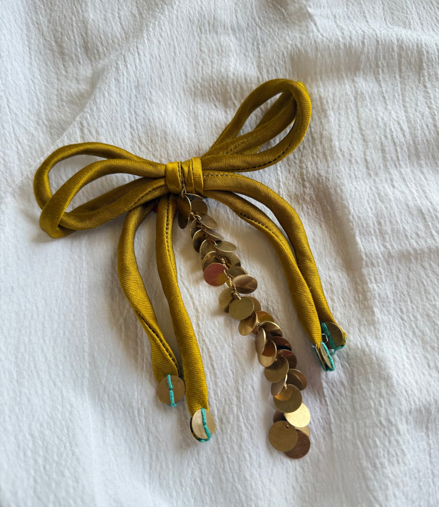 Yellow Knot & Glow
