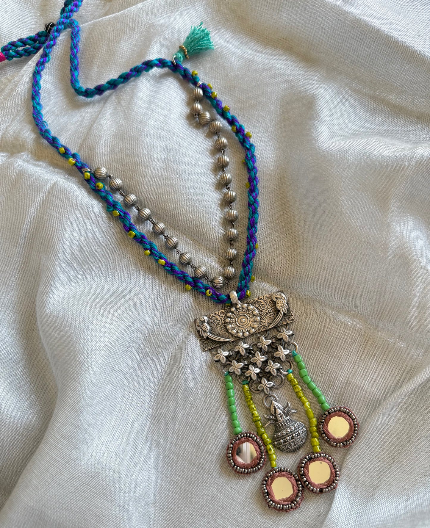 चांदी Tales 08