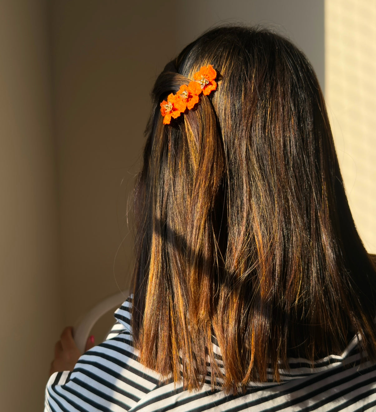 FloraGlow Hair Clip Set Of 6