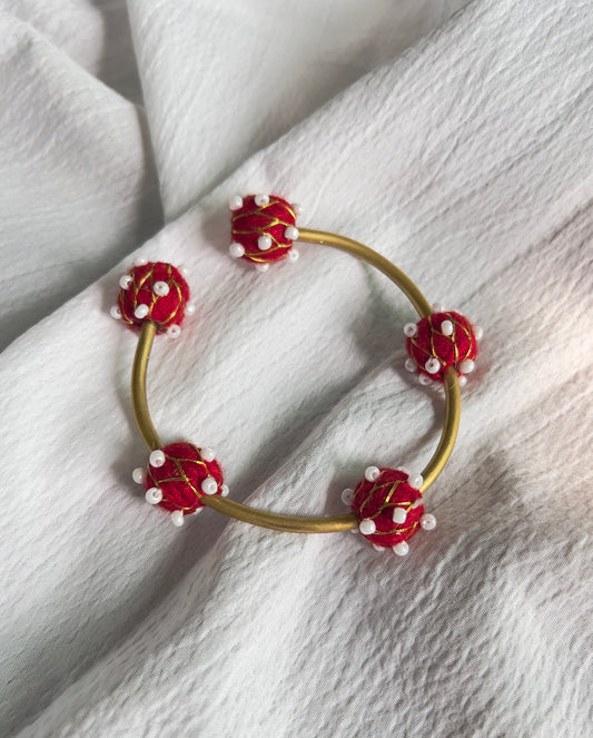 Motti मनका Red