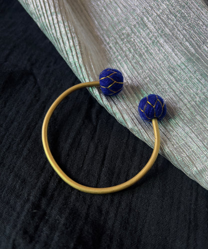 Blue मनका