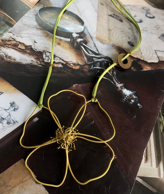 Lily Neckpiece