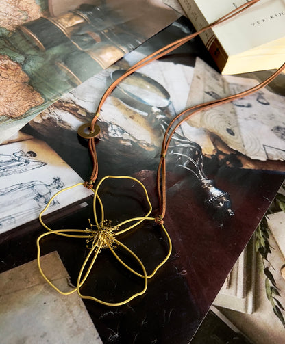 Lily Neckpiece