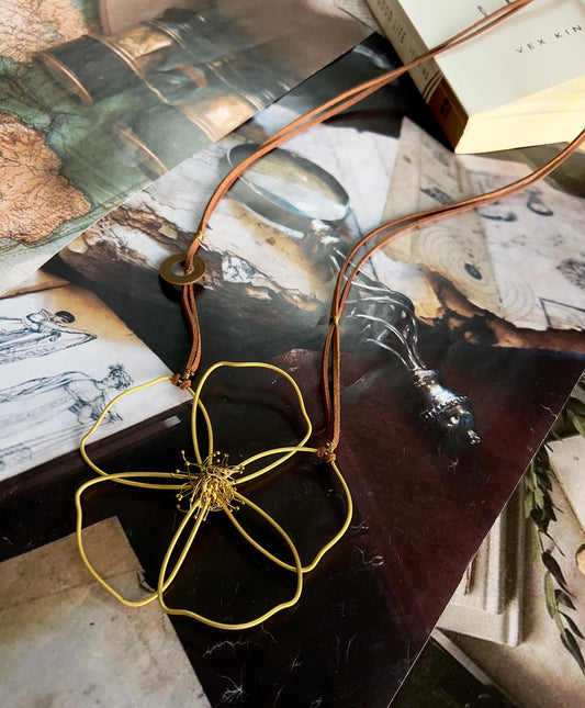 Lily Neckpiece