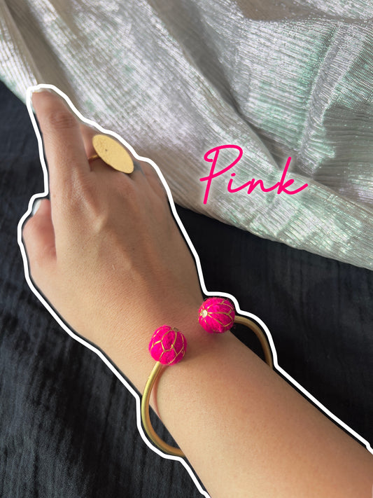 Pink मनका
